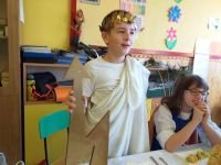 53208687_403604253736140_2590532086045605888_n