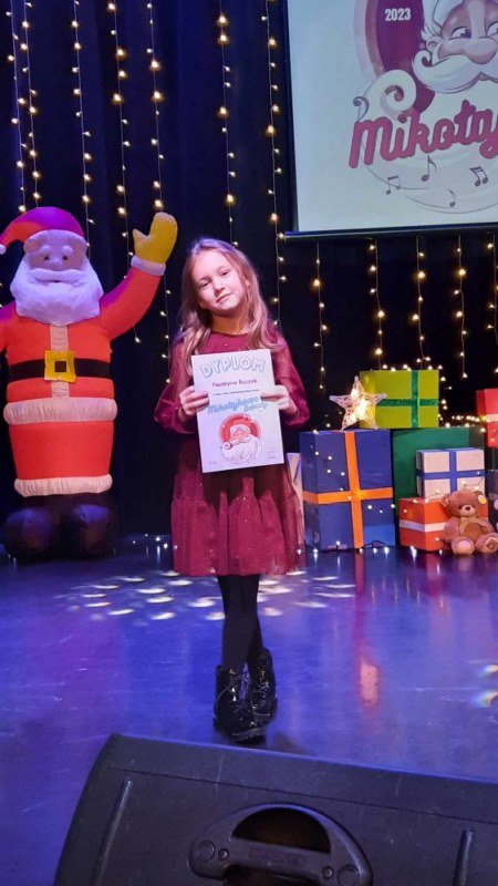 received 326048623624019